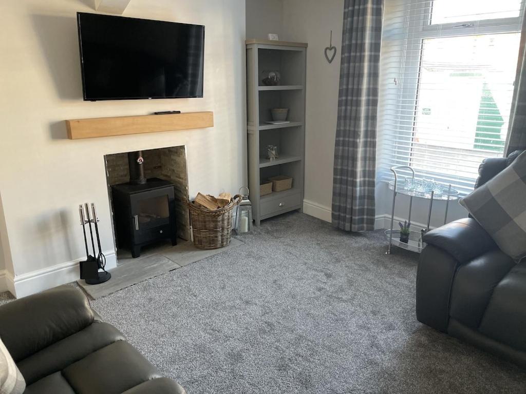 Quirky Cottage In The Centre Of Penrith With A Hot Tub Kültér fotó